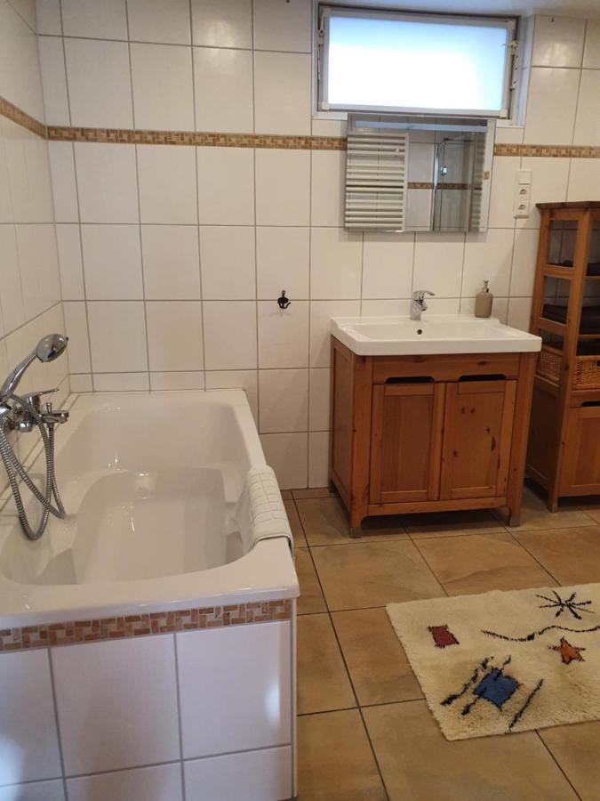 Gemuetliches Fachwerk Im Oberbergischen Apartment Wiehl Exterior foto
