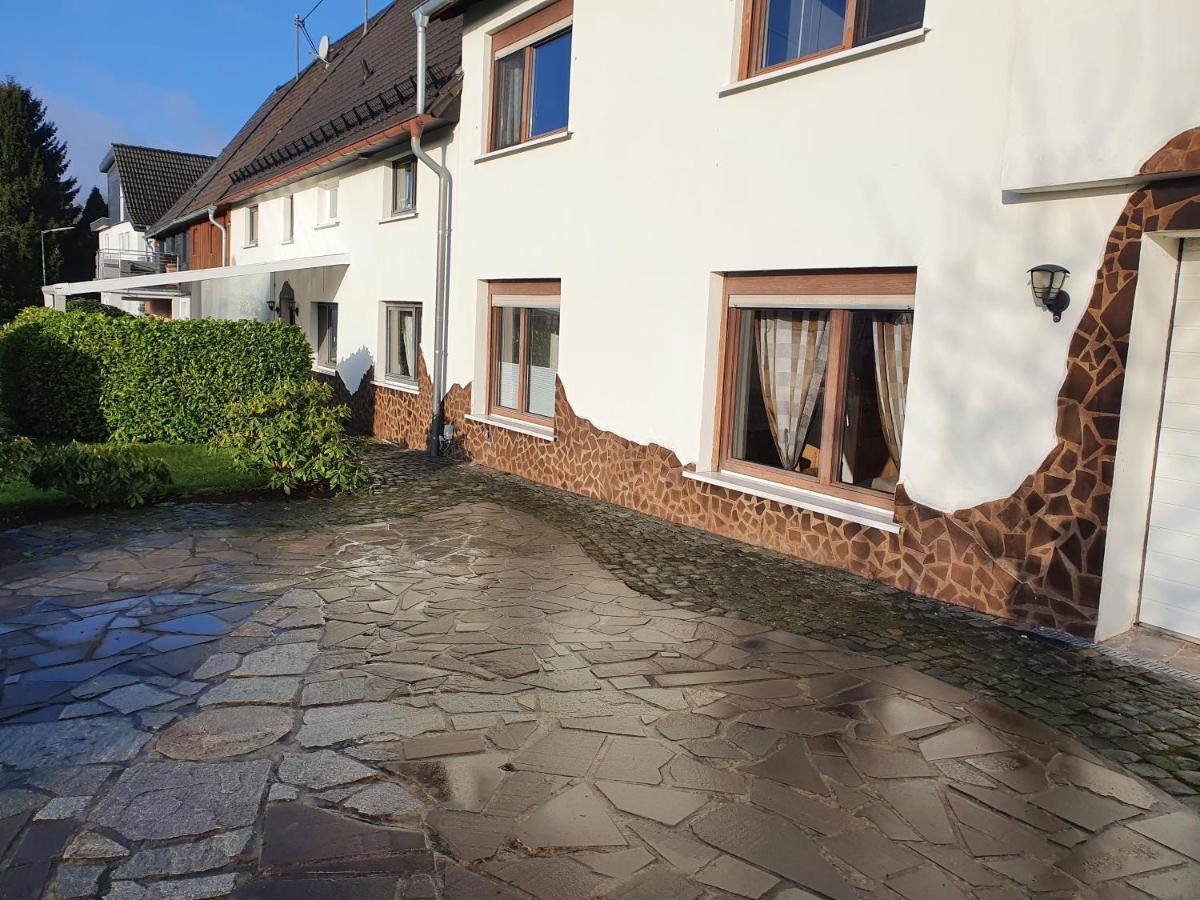 Gemuetliches Fachwerk Im Oberbergischen Apartment Wiehl Exterior foto